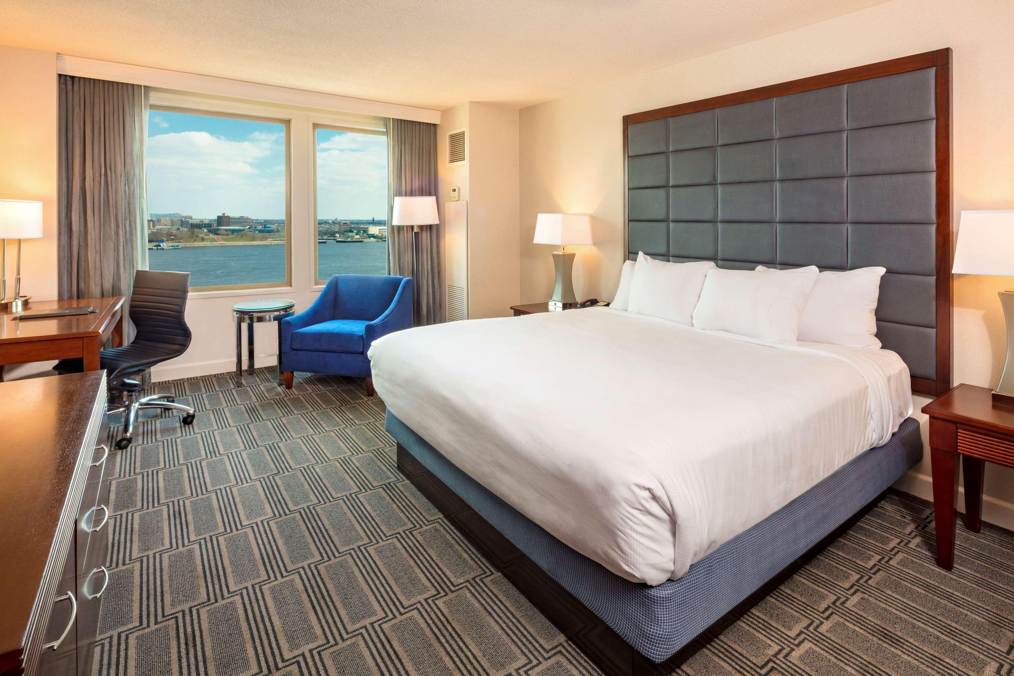 Hilton Philadelphia At Penn'S Landing Ξενοδοχείο Δωμάτιο φωτογραφία